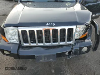 2008 Jeep Commander Limited with VIN 1J8HH58N98C236772, listed as a Copart auction lot 71042404 with 217,780 mi miles and Salvage Title. Bid and sale history available at carsss.com. Image 12.