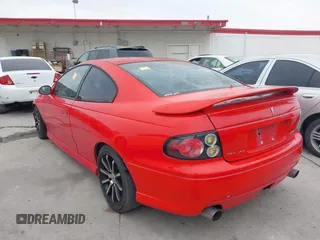 2006 Pontiac GTO with VIN 6G2VX12U76L566761, listed as a IAAI auction lot 40953564 with 1 mi miles. Bid and sale history available at carsss.com. Image 3.