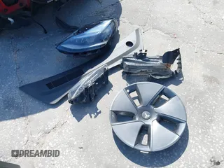 2023 Tesla Model 3 с VIN 5YJ3E1EA8PF620239, выставлен на аукционе IAAI как лот 41903785 с пробегом Не указан миль и . История ставок и продаж доступна на DreamBid. Изображение 11.