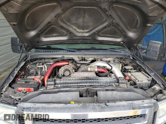 2005 Ford F-350 XL with VIN 1FTWX31P35EB41027, listed as a Copart auction lot 57124585 with 304,957 mi miles and Salvage title. Bid and sale history available at DreamBid. Image 11.