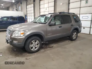 2006 Ford Explorer XLT with VIN 1FMEU73826UA02432, listed as a Copart auction lot 82139394 with 200,276 mi miles and Clean Title. Bid and sale history available at carsss.com. Image 1.
