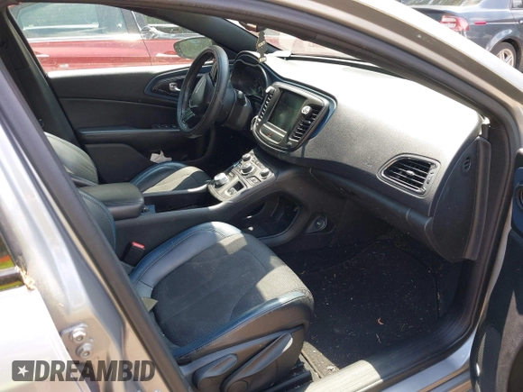 2015 Chrysler 200 S with VIN 1C3CCCDG2FN522948, listed as a IAAI auction lot 42153164 with 100,057 mi miles and . Bid and sale history available at carsss.com. Image 5.