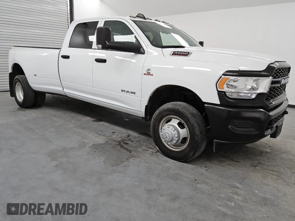 2022 Ram 3500 Tradesman with VIN 3C63RRGL3NG317238, listed as a Copart auction lot 69566814 with 8,558 mi miles and Clean Title. Bid and sale history available at carsss.com. Image 4.
