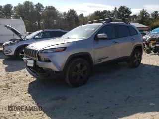 2016 Jeep Cherokee Latitude z VIN 1C4PJMCB6GW326408, wystawiony jako Copart lot #54530365 z przebiegiem 120 841 mil mil oraz Szkoda całkowita • Salvage title. Historia ofert i sprzedaży dostępna na DreamBid. Obrazek 1.