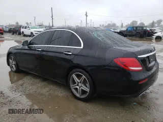 2017 Mercedes-Benz E-Class E 300 Luxury with VIN WDDZF4JB4HA039618, listed as a Copart auction lot 45012933 with 61,892 mi miles. Bid and sale history available at carsss.com. Image 2.
