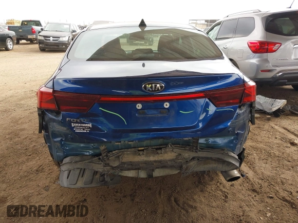 2020 Kia Forte LXS z VIN 3KPF24AD4LE223442, wystawiony jako IAAI lot #42026428 z przebiegiem 81 917 mil mil oraz . Historia ofert i sprzedaży dostępna na DreamBid. Obrazek 6.