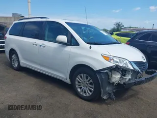 2013 Toyota Sienna XLE AAS with VIN 5TDYK3DC9DS400175, listed as a IAAI auction lot 42674032 with 157,057 mi miles and . Bid and sale history available at DreamBid. Image 1.