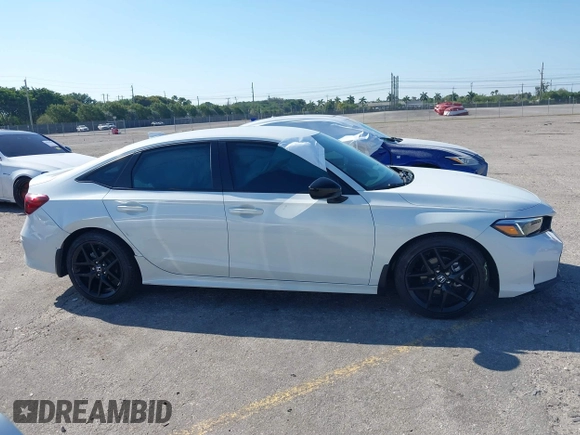 2025 Honda Civic Sport z VIN 2HGFE2F50SH544704, wystawiony jako IAAI lot #41881525 z przebiegiem 2954 mil mil oraz . Historia ofert i sprzedaży dostępna na DreamBid. Obrazek 13.