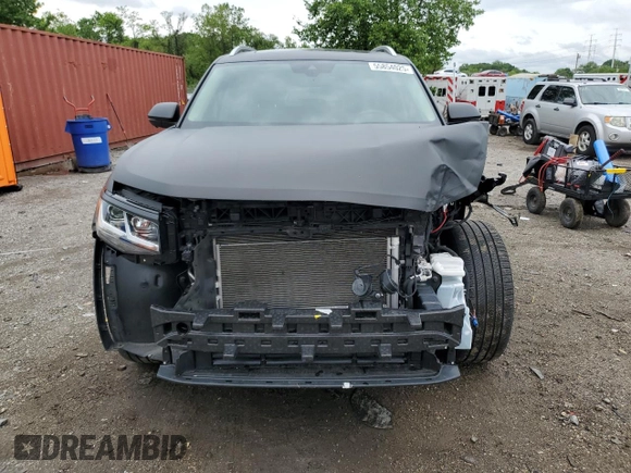 2022 Volkswagen Atlas SEL Premium R-Line with VIN 1V2FR2CA5NC522076, listed as a Copart auction lot 55854025 with 39,494 mi miles and Salvage title. Bid and sale history available at DreamBid. Image 5.