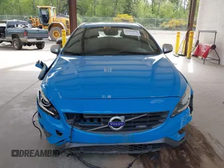2015 Volvo V60 z VIN YV1902SS5F1222807, wystawiony jako IAAI lot #42202936 z przebiegiem 89 525 mil mil oraz . Historia ofert i sprzedaży dostępna na DreamBid. Obrazek 13.