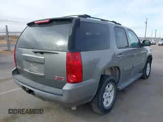 2007 GMC Yukon SLE w/3SA with VIN 1GKFC13C77R273041, listed as a IAAI auction lot 41548326 with 108,738 mi miles. Bid and sale history available at carsss.com. Image 4.