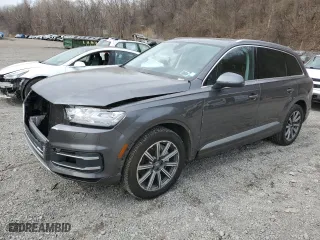 2019 Audi Q7 Premium Plus with VIN WA1LAAF79KD040152, listed as a Copart auction lot 52009345 with 38,961 mi miles and Salvage Title. Bid and sale history available at carsss.com. Image 1.