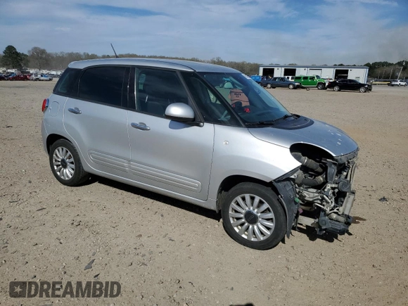 2014 FIAT 500L Easy with VIN ZFBCFABH2EZ016288, listed as a Copart auction lot 49634335 with 142,522 mi miles and Clean Title. Bid and sale history available at carsss.com. Image 4.
