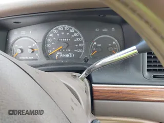1997 Ford Crown Victoria LX с VIN 2FALP74W1VX194522, выставлен на аукционе IAAI как лот 42378930 с пробегом 113 521 миль миль и . История ставок и продаж доступна на DreamBid. Изображение 7.