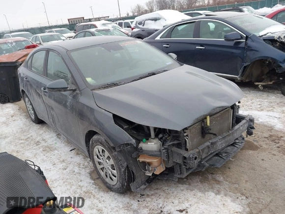 2019 Kia Forte LXS with VIN 3KPF24AD2KE048932, listed as a IAAI auction lot 41295833 with 84,530 mi miles. Bid and sale history available at carsss.com. Image 1.