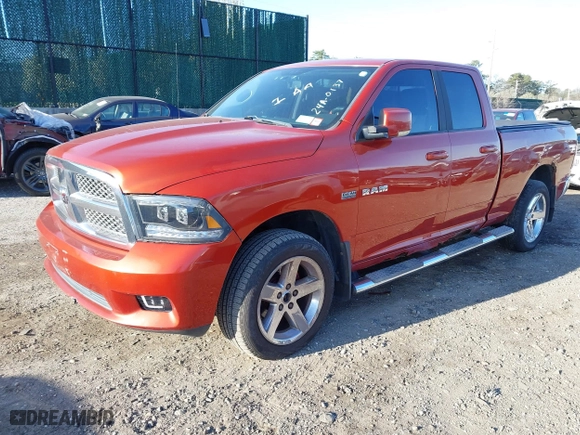 2009 Dodge Ram 1500 SLT with VIN 1D3HV18T39S731832, listed as a IAAI auction lot 42039890 with 176,812 mi miles. Bid and sale history available at carsss.com. Image 20.