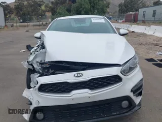 2021 Kia Forte FE with VIN 3KPF24AD4ME286235, listed as a IAAI auction lot 42008381 with 38,341 mi miles and . Bid and sale history available at carsss.com. Image 12.