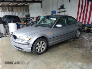 2004 BMW 3 Series 325i with VIN WBAET37484NJ81412, listed as a Copart auction lot 71648434 with Not Provided miles and Salvage Title. Bid and sale history available at carsss.com. Image 1.