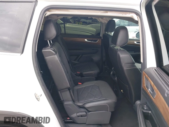 2024 Volkswagen Atlas SE z VIN 1V2JR2CA3RC508659, wystawiony jako IAAI lot #41430628 z przebiegiem 23 139 mil mil oraz . Historia ofert i sprzedaży dostępna na DreamBid. Obrazek 8.