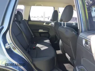 2011 Subaru Forester X z VIN JF2SHABC7BH774069, wystawiony jako IAAI lot #41742754 z przebiegiem 154 516 mil mil oraz . Historia ofert i sprzedaży dostępna na DreamBid. Obrazek 8.
