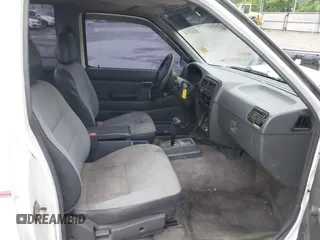 1995 Nissan Frontier XE with VIN 1N6SD16S5SC350962, listed as a IAAI auction lot 42216026 with 156,163 mi miles and . Bid and sale history available at DreamBid. Image 5.