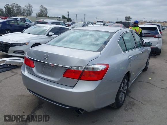 2013 Honda Accord LX z VIN 1HGCR2F37DA111100, wystawiony jako IAAI lot #42189226 z przebiegiem 139 441 mil mil oraz . Historia ofert i sprzedaży dostępna na DreamBid. Obrazek 4.