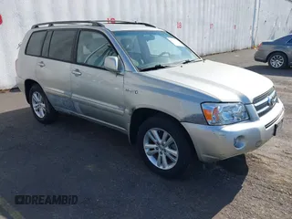 2006 Toyota Highlander z VIN JTEDW21A760012606, wystawiony jako IAAI lot #42171763 z przebiegiem 202 801 mil mil oraz . Historia ofert i sprzedaży dostępna na DreamBid. Obrazek 1.