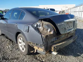 2009 Nissan Altima 2.5 S with VIN 1N4AL21E99N538882, listed as a IAAI auction lot 41358289 with 154,146 mi miles. Bid and sale history available at carsss.com. Image 6.
