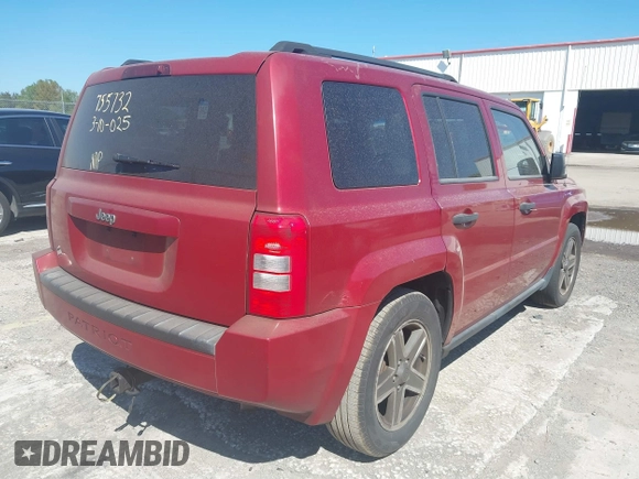 2008 Jeep Patriot Sport with VIN 1J8FT28W78D755732, listed as a IAAI auction lot 41767942 with 181,456 mi miles. Bid and sale history available at carsss.com. Image 4.