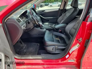 2013 Volkswagen Jetta SE with VIN 3VWDP7AJXDM357179, listed as a Copart auction lot 60118645 with 210,850 mi miles and Clean title. Bid and sale history available at DreamBid. Image 7.