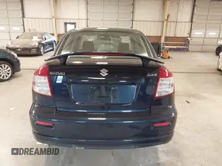 2008 Suzuki SX4 Convenience Pkg with VIN JS2YC415285110418, listed as a IAAI auction lot 41409562 with 147,175 mi miles. Bid and sale history available at carsss.com. Image 15.