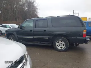 2004 Chevrolet Suburban LT z VIN 1GNFK16T84J170724, wystawiony jako IAAI lot #41968221 z przebiegiem 286 281 mil mil oraz . Historia ofert i sprzedaży dostępna na DreamBid. Obrazek 14.