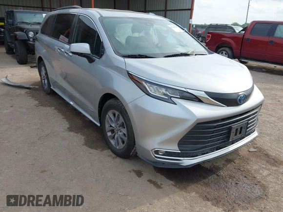 2021 Toyota Sienna XLE with VIN 5TDYRKEC9MS041334, listed as a IAAI auction lot 42145698 with 117,229 mi miles and . Bid and sale history available at DreamBid. Image 1.