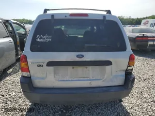 2002 Ford Escape XLT Choice with VIN 1FMYU03162KB99358, listed as a Copart auction lot 54183524 with 292,653 mi miles and Salvage Title. Bid and sale history available at carsss.com. Image 6.