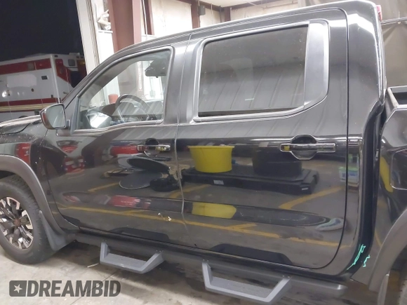 2022 Nissan Frontier SV z VIN 1N6ED1EJ5NN627303, wystawiony jako IAAI lot #41665799 z przebiegiem 59 462 mil mil oraz . Historia ofert i sprzedaży dostępna na DreamBid. Obrazek 14.