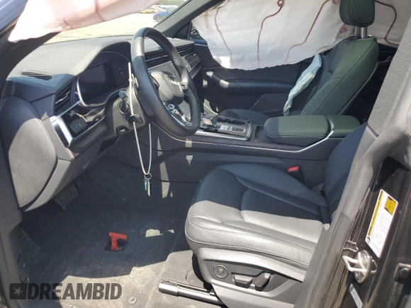 2021 Audi Q8 Premium z VIN WA1AVAF14MD036181, wystawiony jako Copart lot #58055543 z przebiegiem 20 312 mil mil oraz . Historia ofert i sprzedaży dostępna na DreamBid. Obrazek 7.