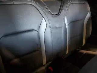 2017 Chevrolet Camaro 2LT z VIN 1G1FD1RS8H0117855, wystawiony jako Copart lot #58581245 z przebiegiem Nie podano mil oraz Szkoda całkowita • Salvage title. Historia ofert i sprzedaży dostępna na DreamBid. Obrazek 10.