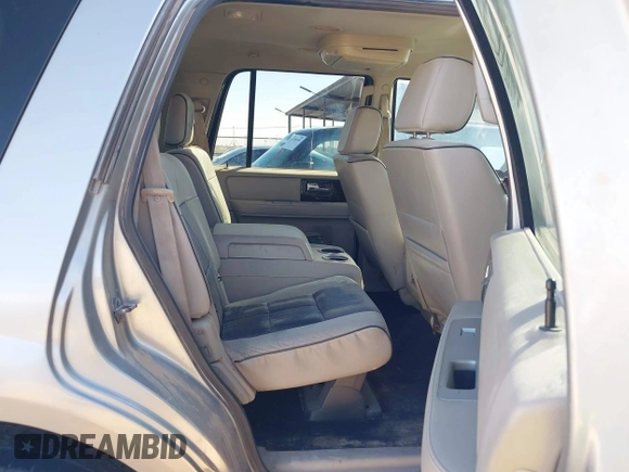 2008 Lincoln Navigator with VIN 5LMFU28548LJ00213, listed as a IAAI auction lot 41846489 with 1 mi miles. Bid and sale history available at carsss.com. Image 8.