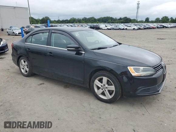 2014 Volkswagen Jetta TDI w/Premium with VIN 3VWLL7AJ0EM307240, listed as a Copart auction lot 59022185 with 104,600 mi miles and Salvage title. Bid and sale history available at DreamBid. Image 4.