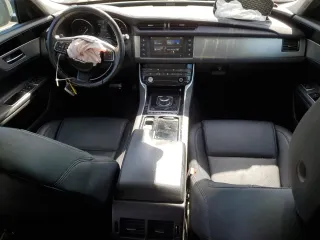 2017 Jaguar XF 35t Premium with VIN SAJBD4BV6HCY28336, listed as a Copart auction lot 76630724 with 52,593 mi miles and Salvage Title. Bid and sale history available at carsss.com. Image 8.