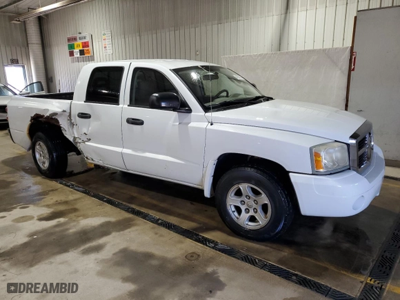 2006 Dodge Dakota SLT with VIN 1D7HE48J26S558587, listed as a Copart auction lot 49380935 with 177950 miles and Salvage Title. Bid and sale history available at carsss.com. Image 4.