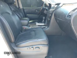 2012 Infiniti QX56 8-passenger с VIN JN8AZ2NC0C9317967, выставлен на аукционе IAAI как лот 42404920 с пробегом 165 917 миль миль и . История ставок и продаж доступна на DreamBid. Изображение 5.