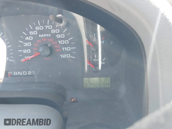 2008 Ford F-150 XL with VIN 1FTRW12W18FB31234, listed as a IAAI auction lot 41854945 with 374,269 mi miles. Bid and sale history available at carsss.com. Image 7.