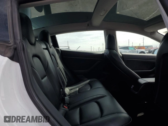 2020 Tesla Model 3 Standard Range Plus z VIN 5YJ3E1EA6LF634067, wystawiony jako Copart lot #50718645 z przebiegiem 26 605 mil mil oraz Szkoda całkowita • Salvage title. Historia ofert i sprzedaży dostępna na DreamBid. Obrazek 10.