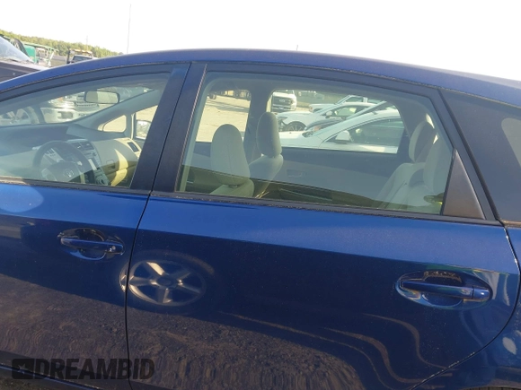 2013 Toyota Prius Two with VIN JTDZN3EU9D3271326, listed as a IAAI auction lot 42115506 with 185,846 mi miles and . Bid and sale history available at carsss.com. Image 14.