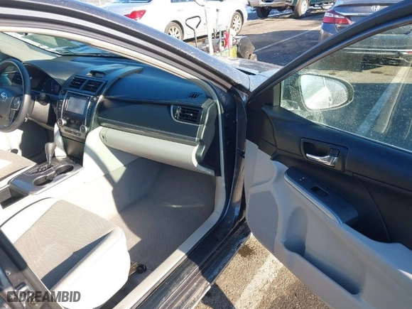 2013 Toyota Camry Hybrid LE with VIN 4T1BD1FK6DU080281, listed as a IAAI auction lot 41402520 with 58,625 mi miles. Bid and sale history available at carsss.com. Image 5.