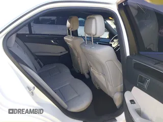 2013 Mercedes-Benz E-Class E 350 Luxury BlueTEC with VIN WDDHF2EB5DA675484, listed as a IAAI auction lot 41522495 with 99,618 mi miles. Bid and sale history available at carsss.com. Image 8.