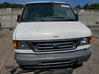 2003 Ford Econoline Cargo with VIN 1FTRE14213HB55527, listed as a Copart auction lot 86526164 with 187,256 mi miles and Non Repairable. Bid and sale history available at carsss.com. Image 5.