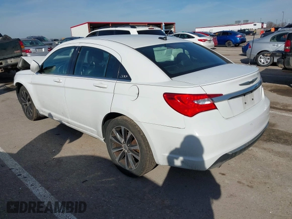 2011 Chrysler 200 S with VIN 1C3BC8FG4BN567678, listed as a IAAI auction lot 41477300 with 182,160 mi miles and . Bid and sale history available at DreamBid. Image 3.