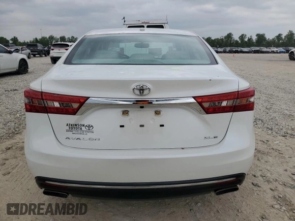 2016 Toyota Avalon Limited z VIN 4T1BK1EB8GU228605, wystawiony jako Copart lot #50032055 z przebiegiem 43 808 mil mil oraz Czysty tytuł • Clean title. Historia ofert i sprzedaży dostępna na DreamBid. Obrazek 6.